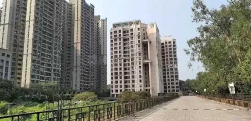 Available In 2.5 bhk Flat For Rent In Thane City Will Prime Location Located With Semi Furnished Flat Available.