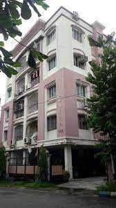 2 Bhk in Woodland Apartment Area - 750 sq.ft.  Price - 2 cr